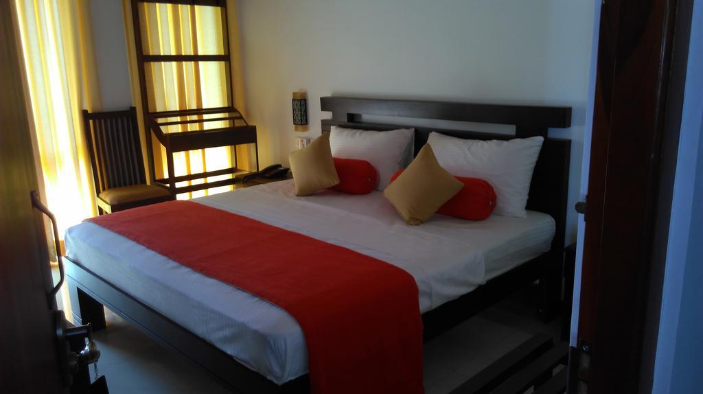 Vin Roma Inn Kandy Dış mekan fotoğraf