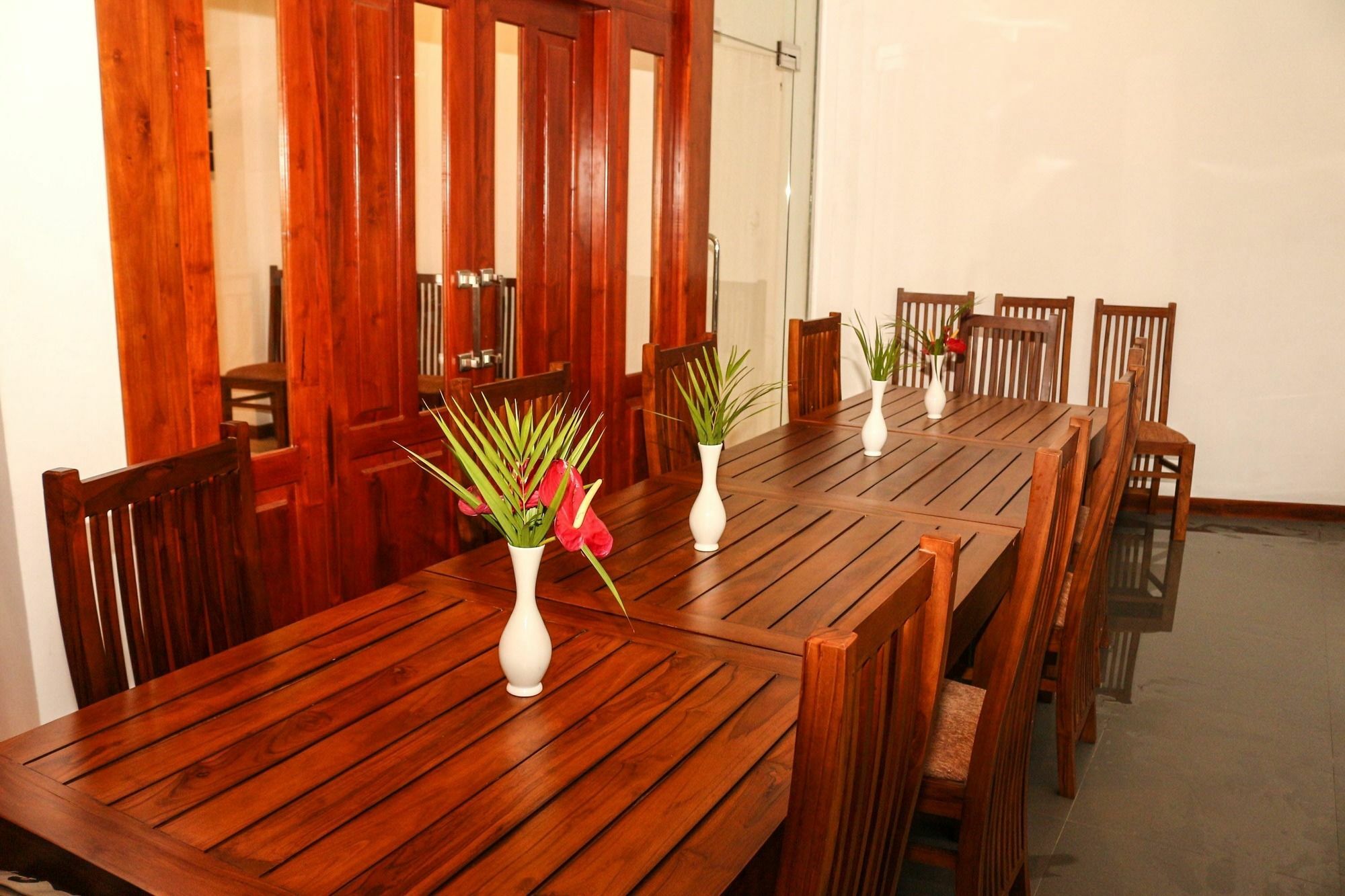 Vin Roma Inn Kandy Dış mekan fotoğraf