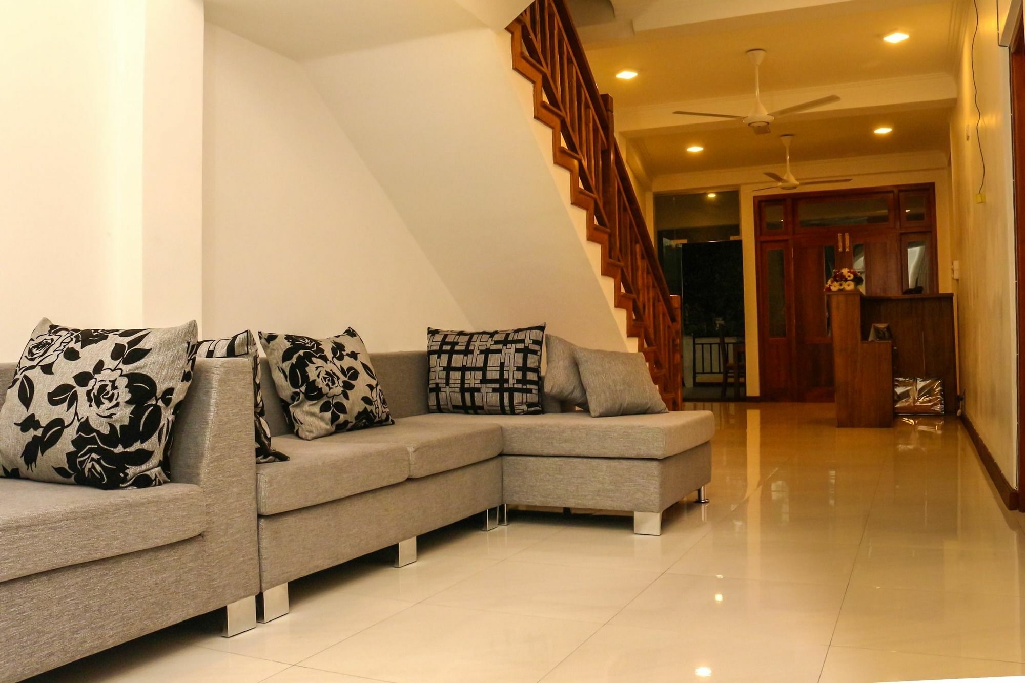 Vin Roma Inn Kandy Dış mekan fotoğraf